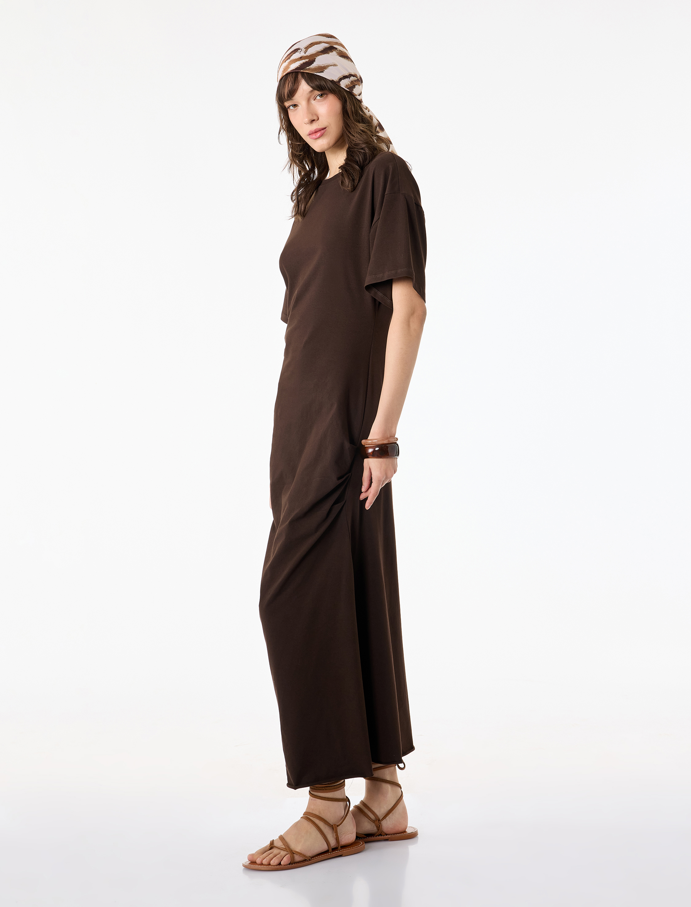 Büzgü Detaylı Kısa Kollu Bisiklet Yaka Pamuklu Uzun Elbise - Görsel 2