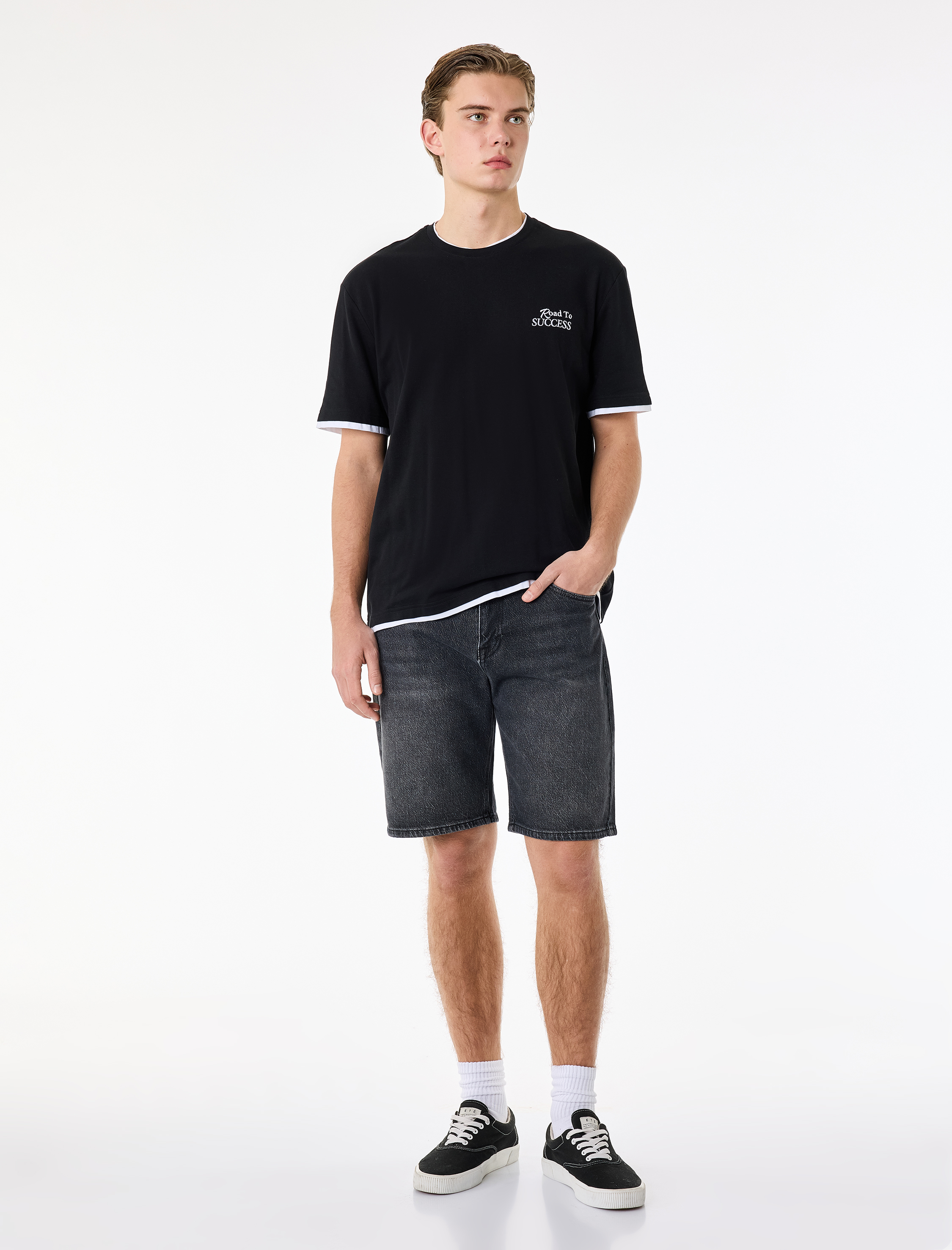   Pamuklu Cepli Bermuda Straight Fit Jean Şort