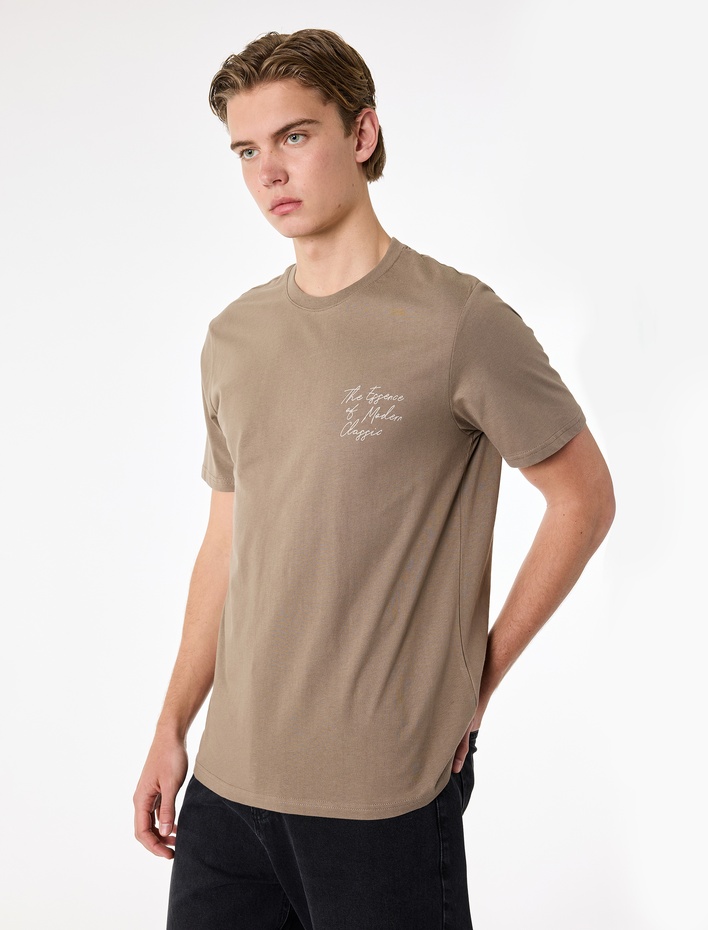  Regular Fit Bisiklet Yaka Pamuklu Kısa Kollu Baskılı Tişört