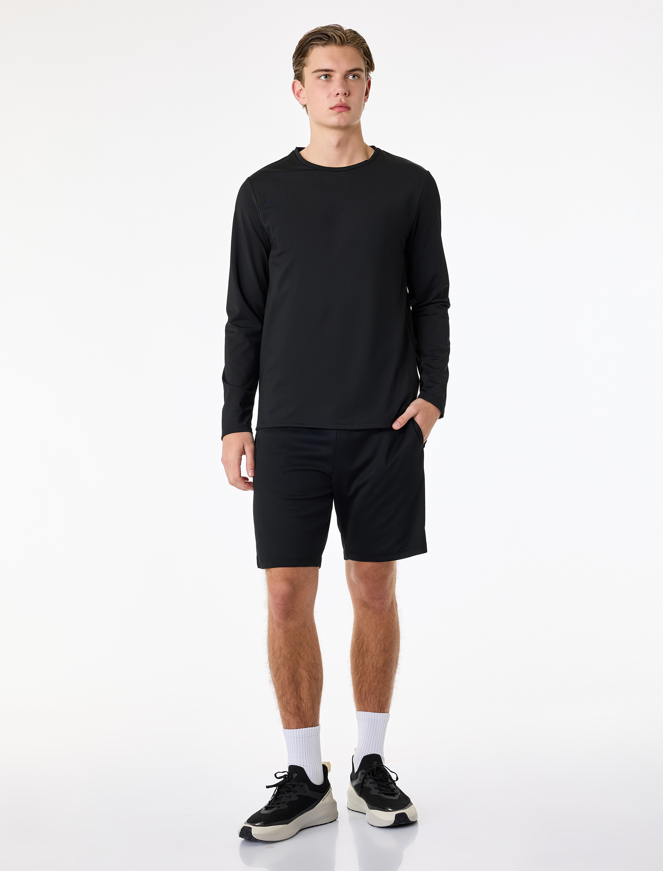   Regular Fit Bisiklet Yaka Uzun Kollu Basic Spor Tişört