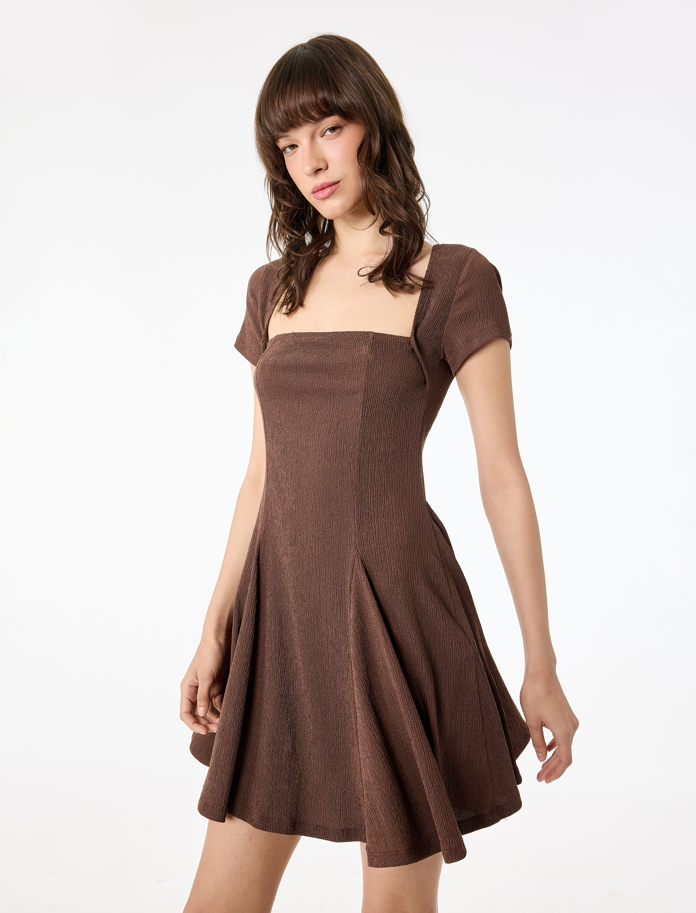   Kısa Kollu Kare Yaka Bürümcük Mini Elbise