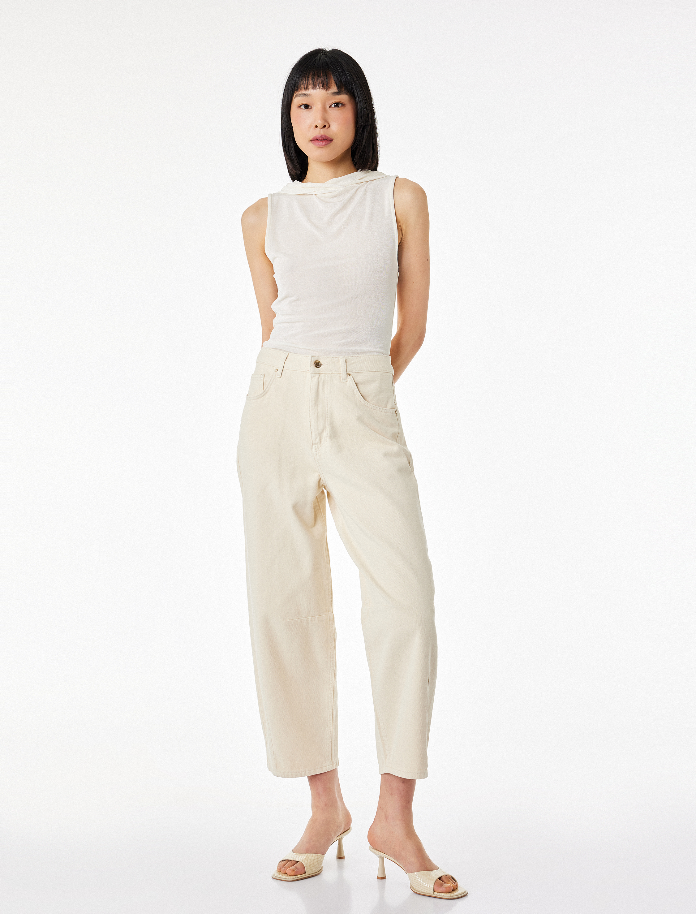   Buzzy Kumaş Basic Kolsuz Kapüşonlu Top
