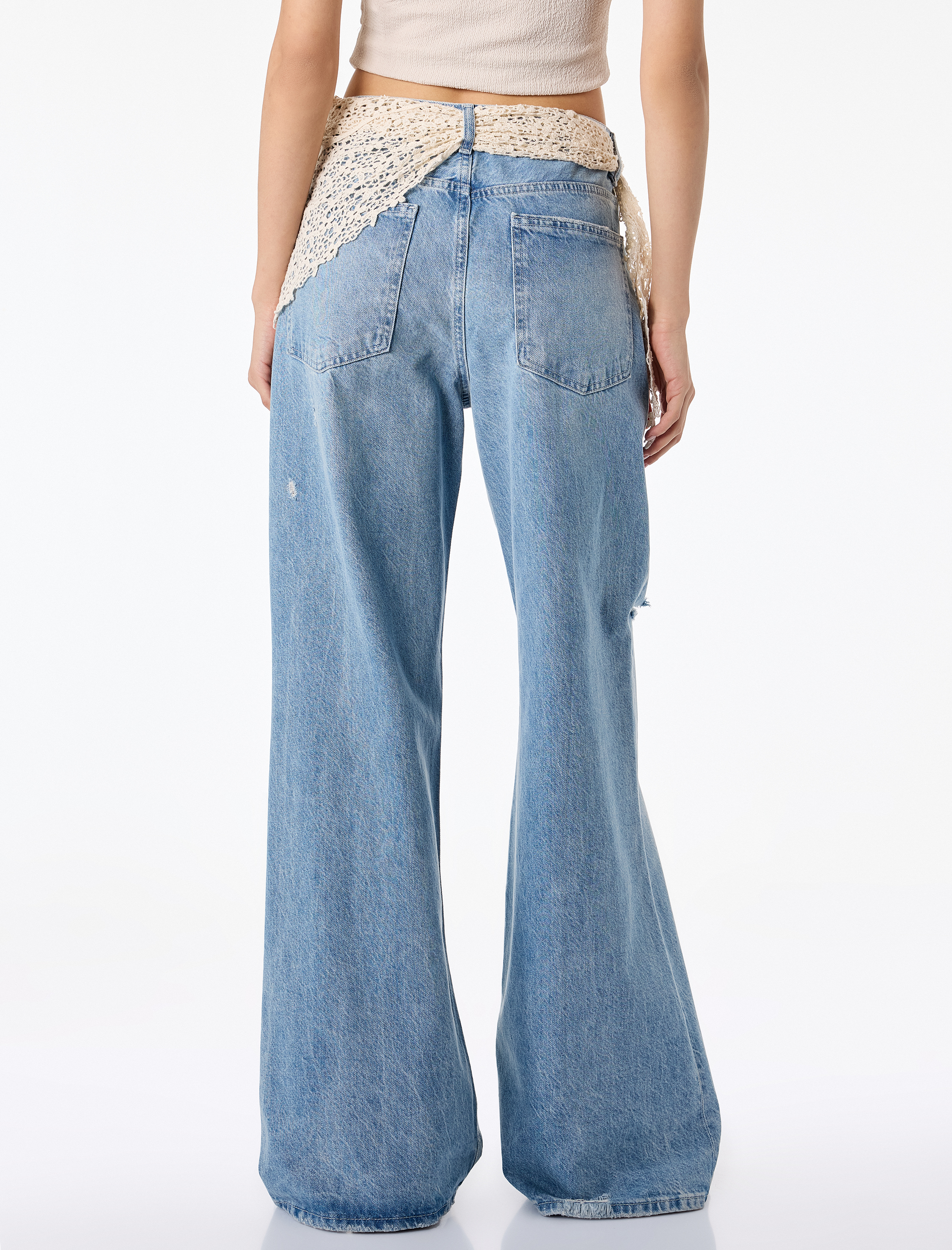   Yıpratılmış Dar Kesim Dantel Kemer Detaylı İspanyol Paça Denim Pantolon - Flare Jeans