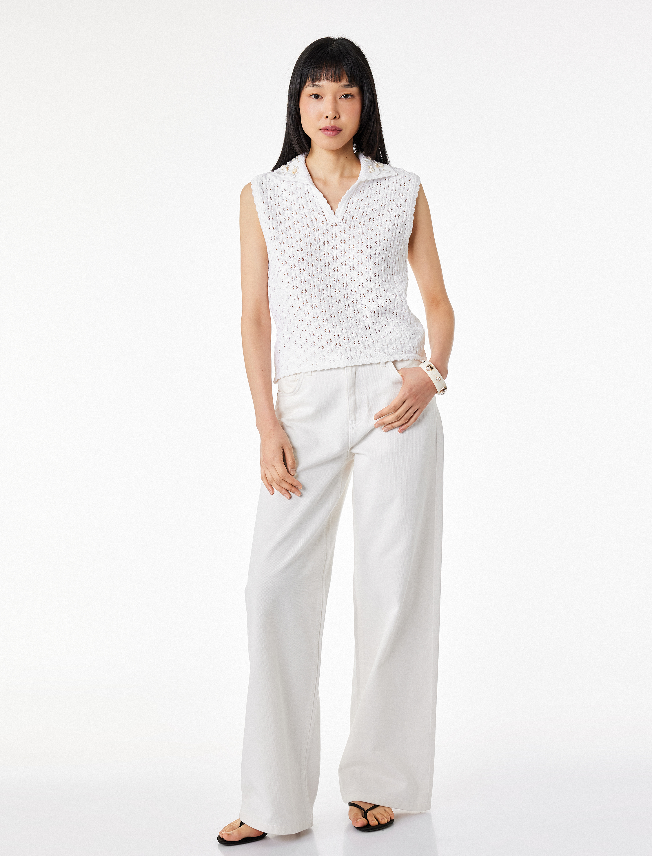   Boncuk İşlemeli Polo Yaka Pointelle Örgü Kolsuz Bluz