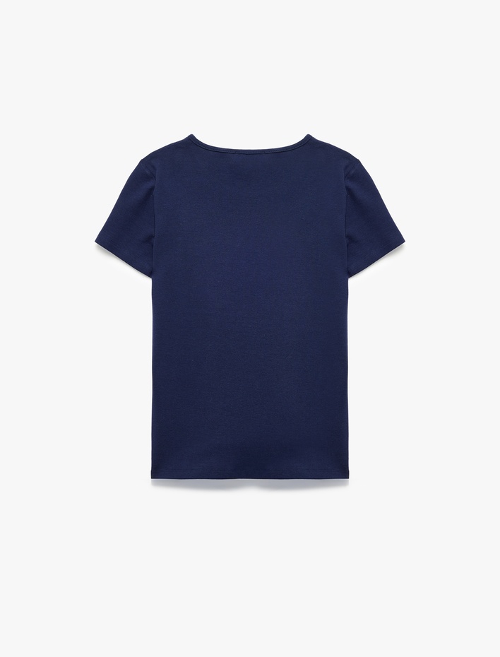  Slim Fit Kısa Kollu Bisiklet Yaka Çilek Baskılı Tişört