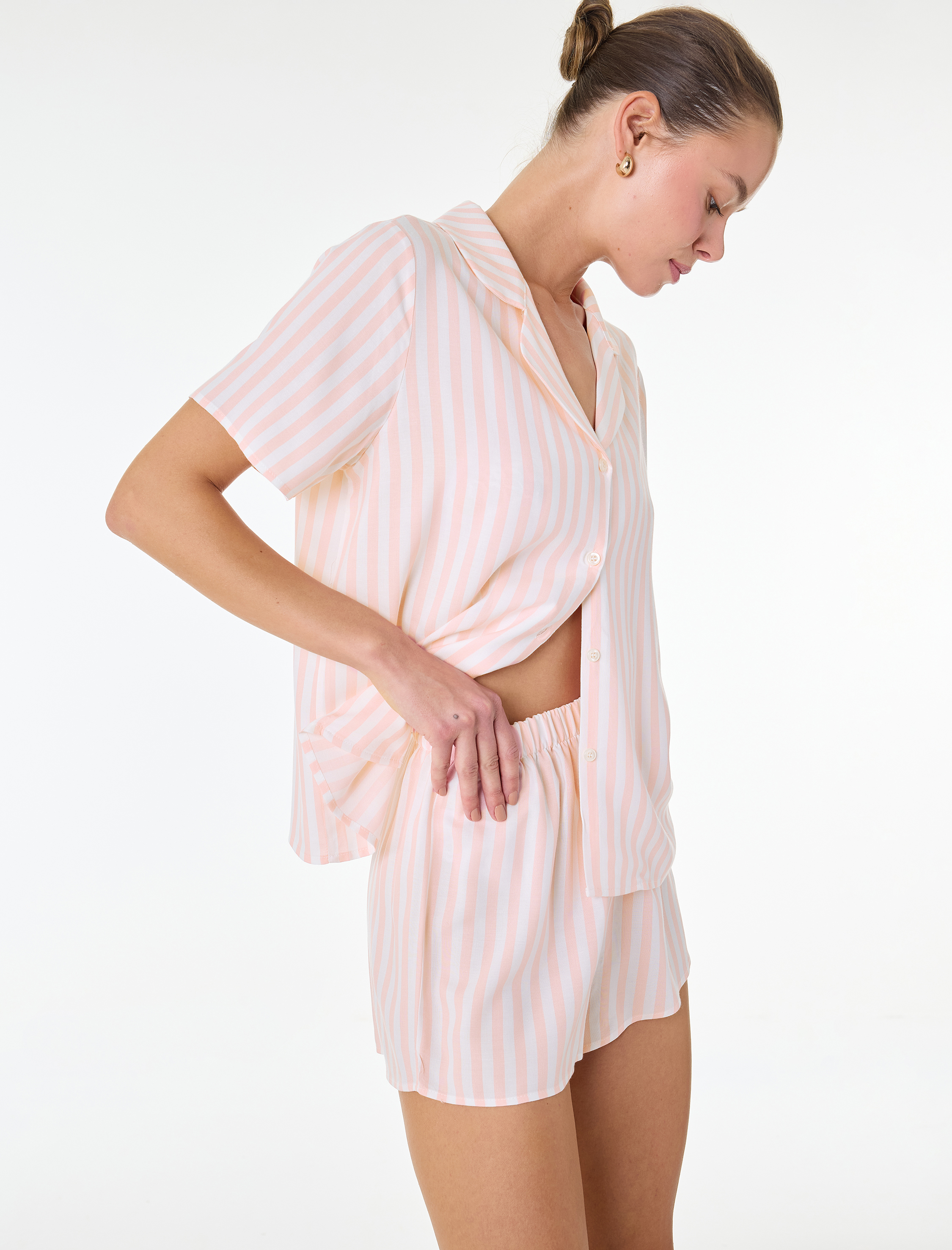   Gömlek Yaka Kısa Kollu Viskon Çizgili Pijama Üstü