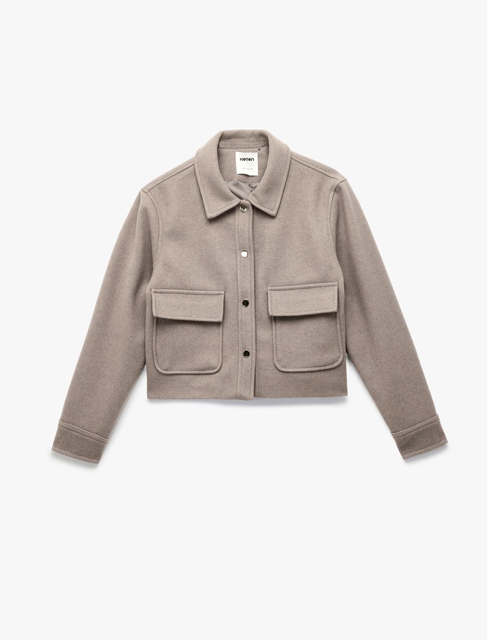  Cepli Düğmeli Uzun Kollu Kısa Kaşe Ceket