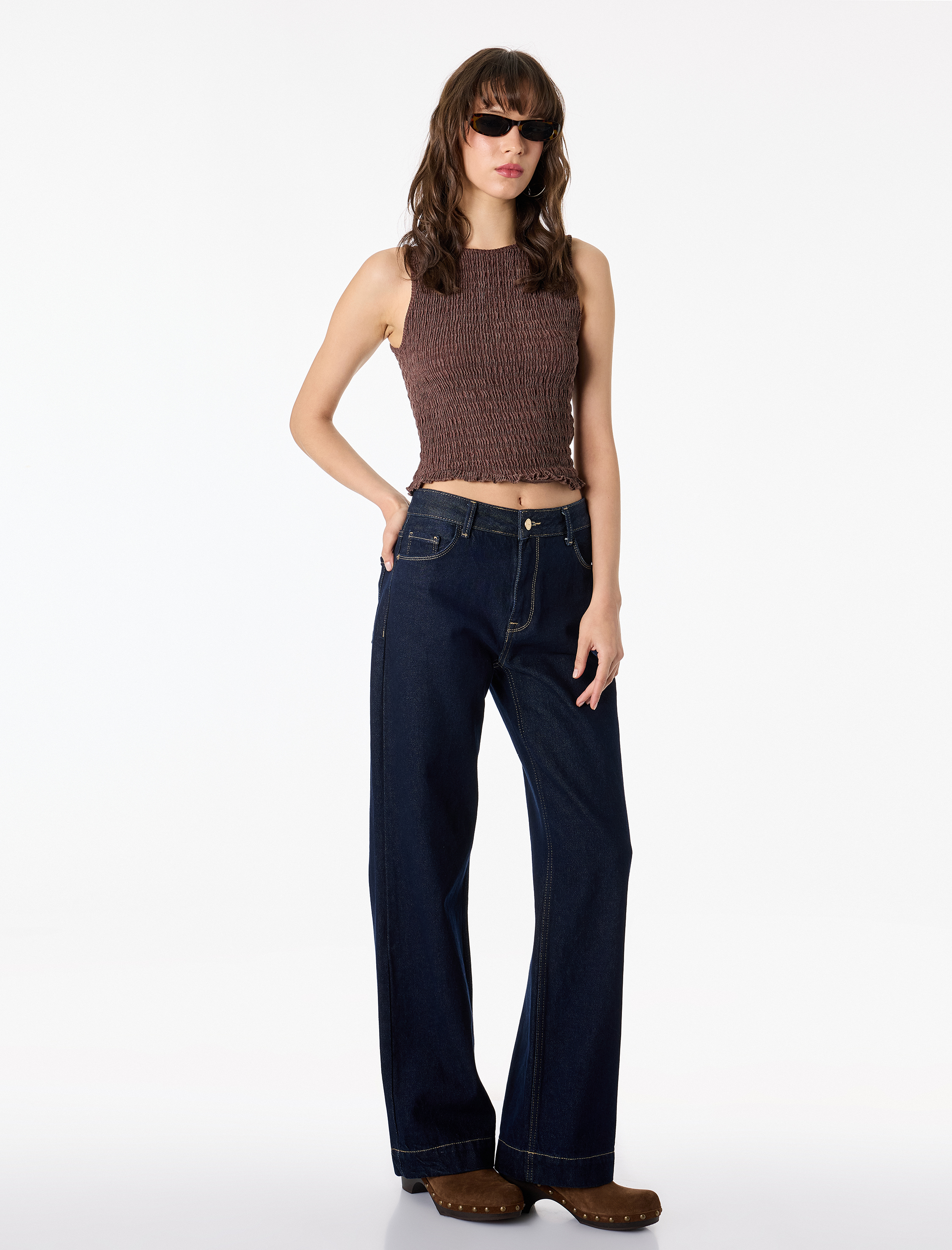   Fırfır Detaylı Bürümcük Bisiklet Yaka Kolsuz Bluz