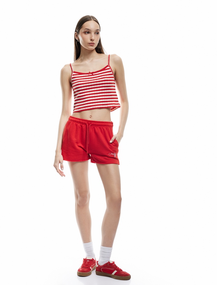  İp Askılı Kalp İşlemeli Fiyonklu Çizgili Crop Bluz