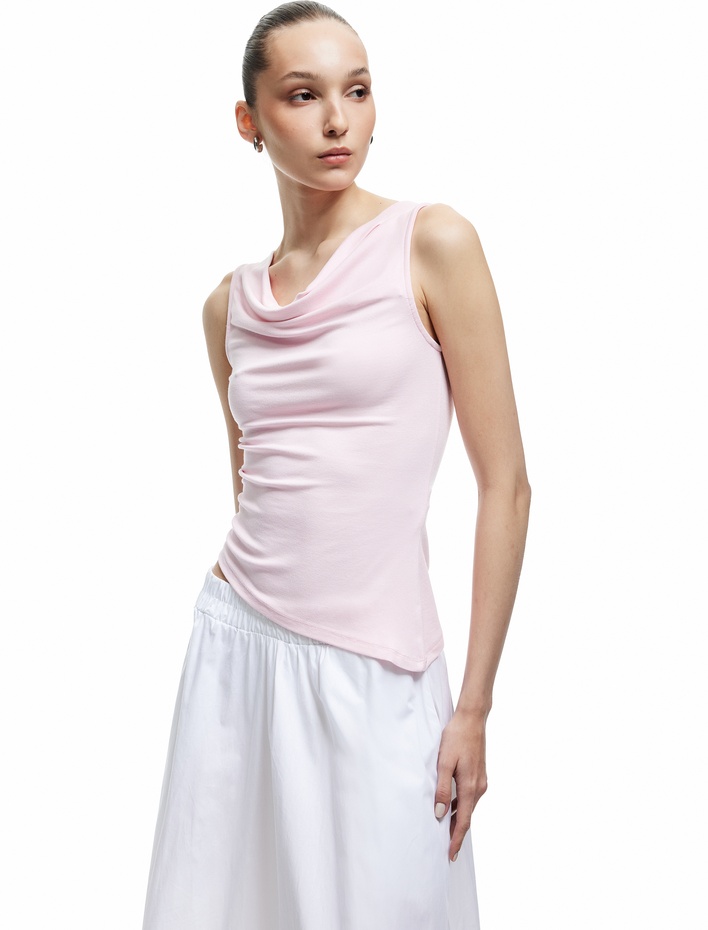  Slim Fit Degaje Yaka Asimetrik Kolsuz Viskon Bluz