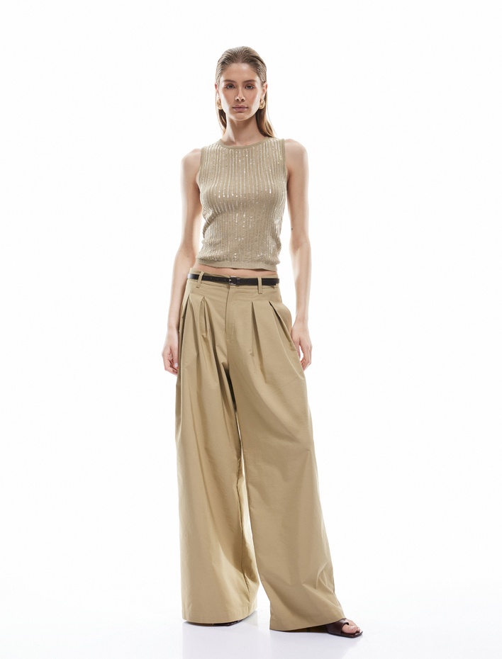  Kemerli Pile Detaylı Geniş Paça Kumaş Pantolon