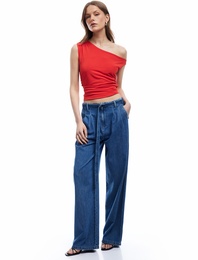 Asimetrik Yaka Drape Detaylı Kolsuz Bluz