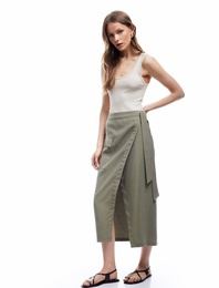 Cupro Kumaş Asimetrik Kesim Kemerli Kargo Cepli Uzun Kruvaze Etek