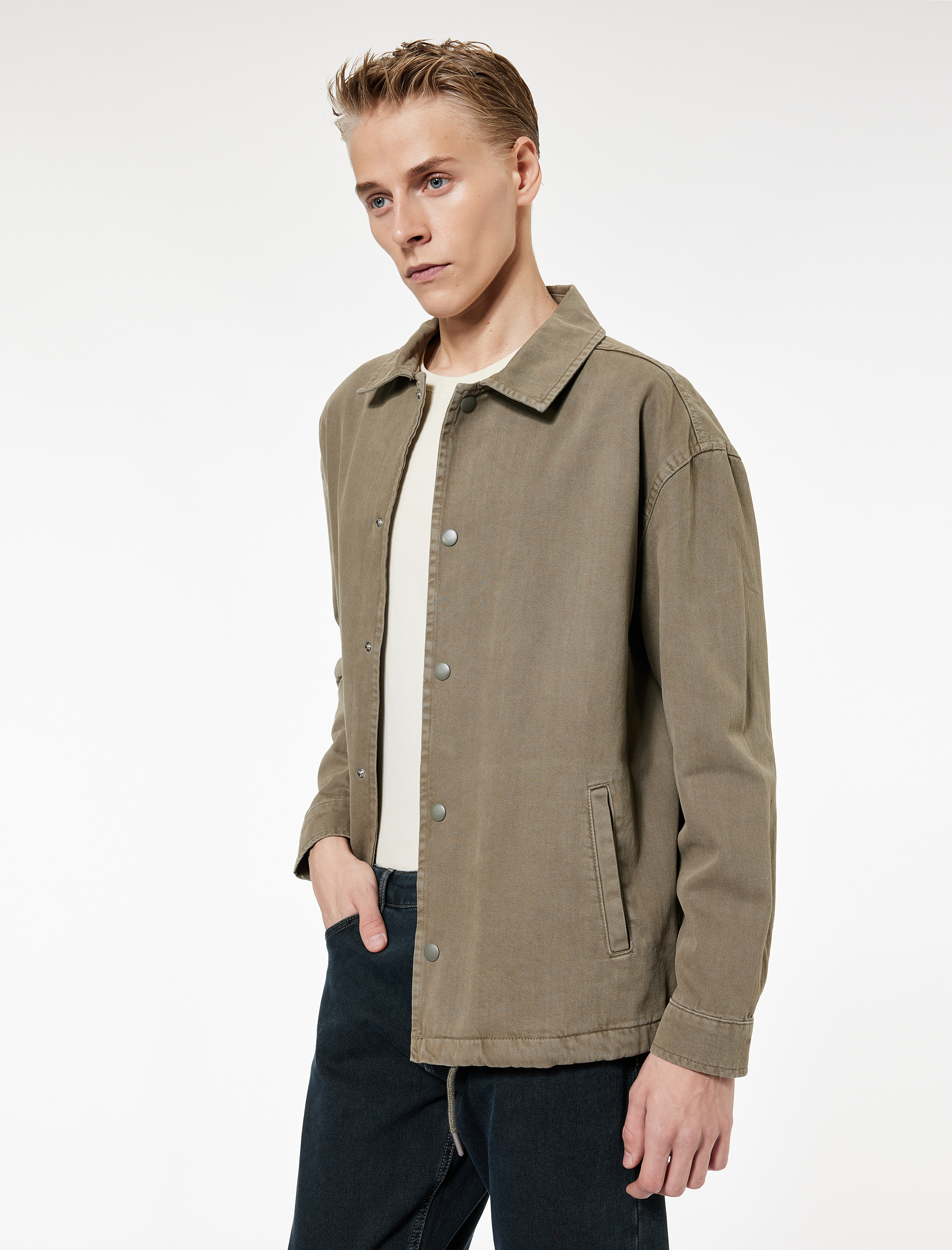   Pamuklu Cepli Bel Detaylı Gömlek Yaka Düğmeli Yıkamalı Oversize Jean Ceket