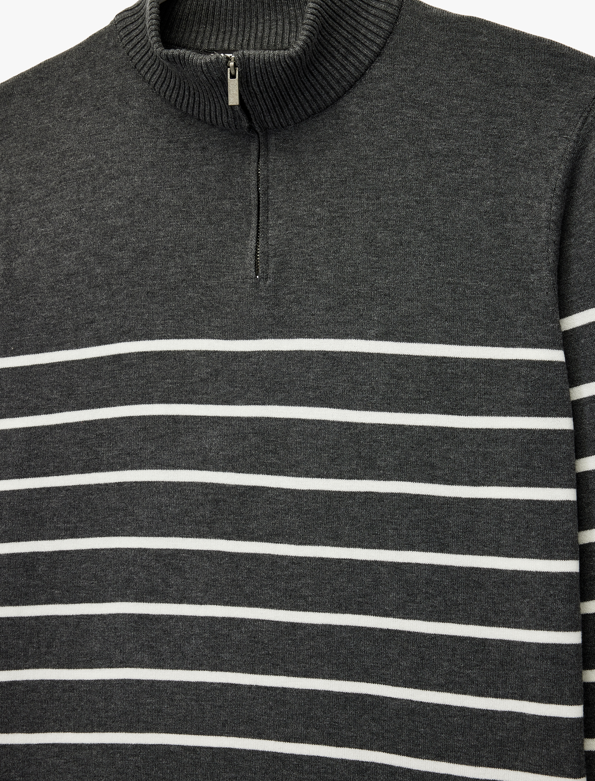   Regular Fit Uzun Kollu Basic Yarım Fermuarlı Triko Kazak