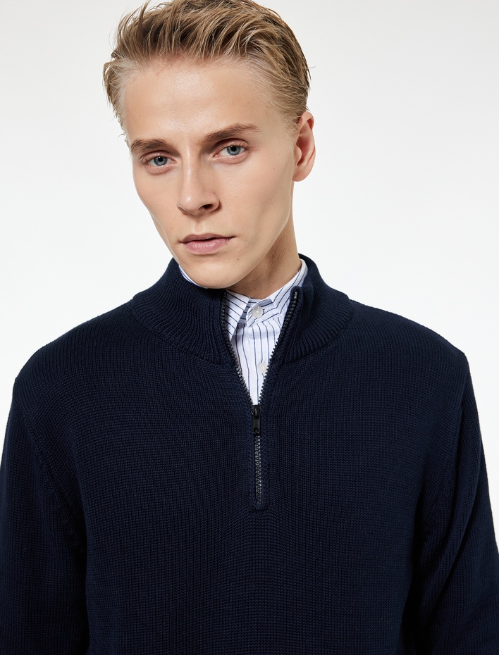  Pamuklu Uzun Kollu Yarım Fermuarlı Triko Kazak