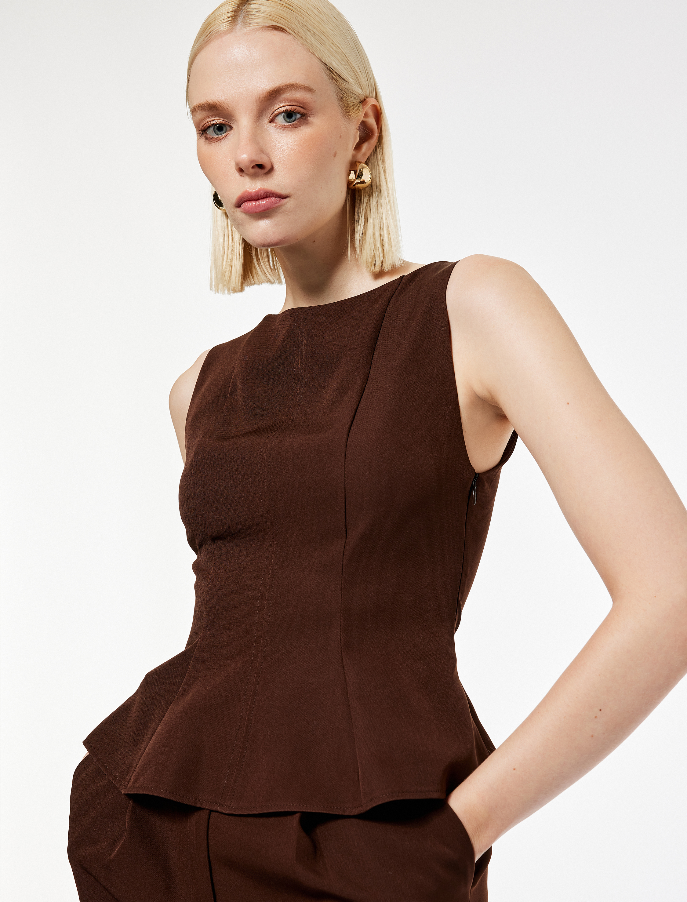   Bisiklet Yaka Kolsuz Peplum Bluz