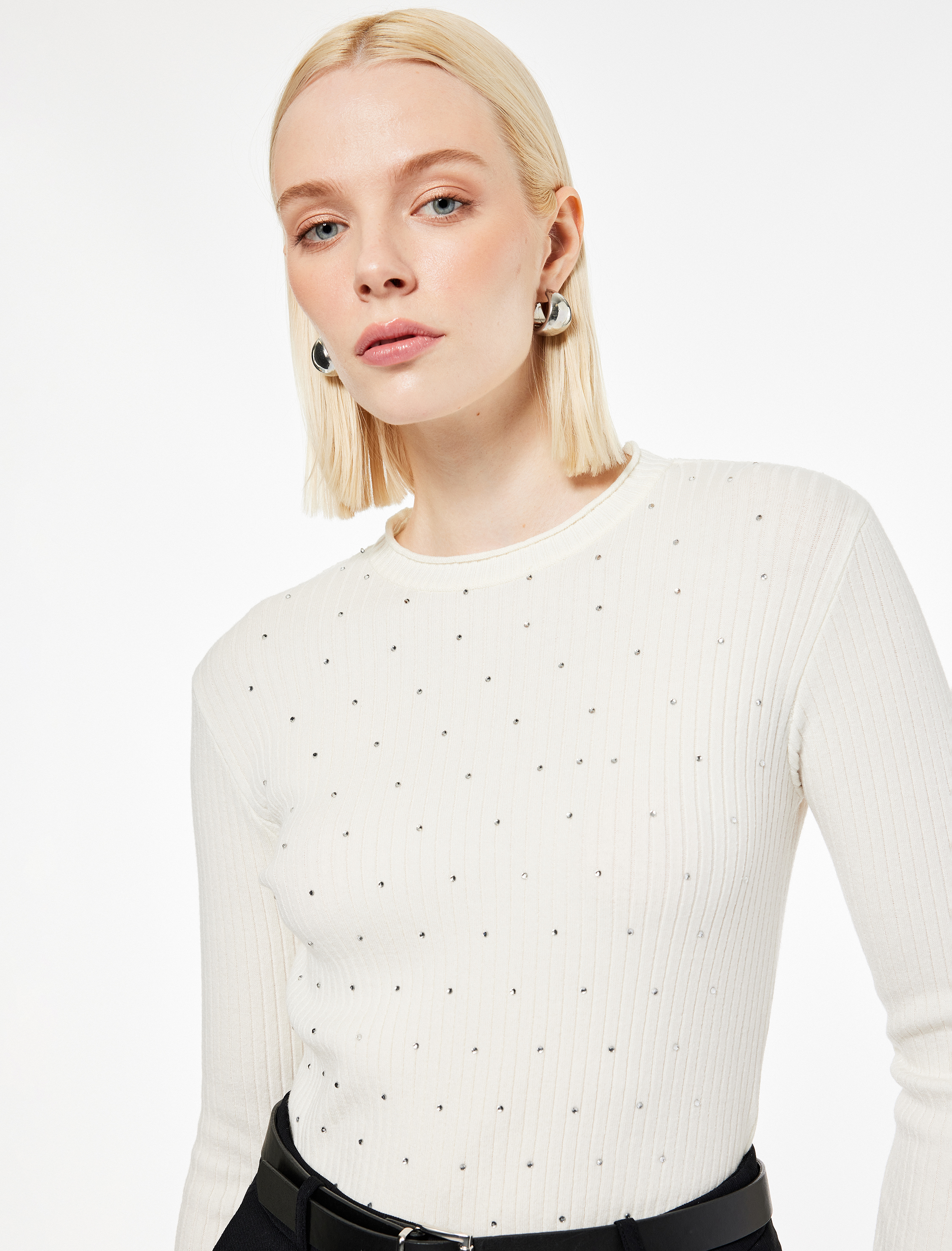   Uzun Kollu Bisiklet Yaka Taşlı Triko Kazak