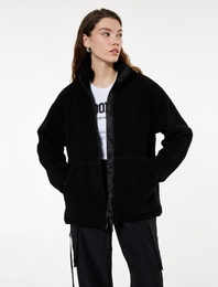 Uzun Kollu Cepli Fermuarlı Dik Yaka Oversize Peluş Mont