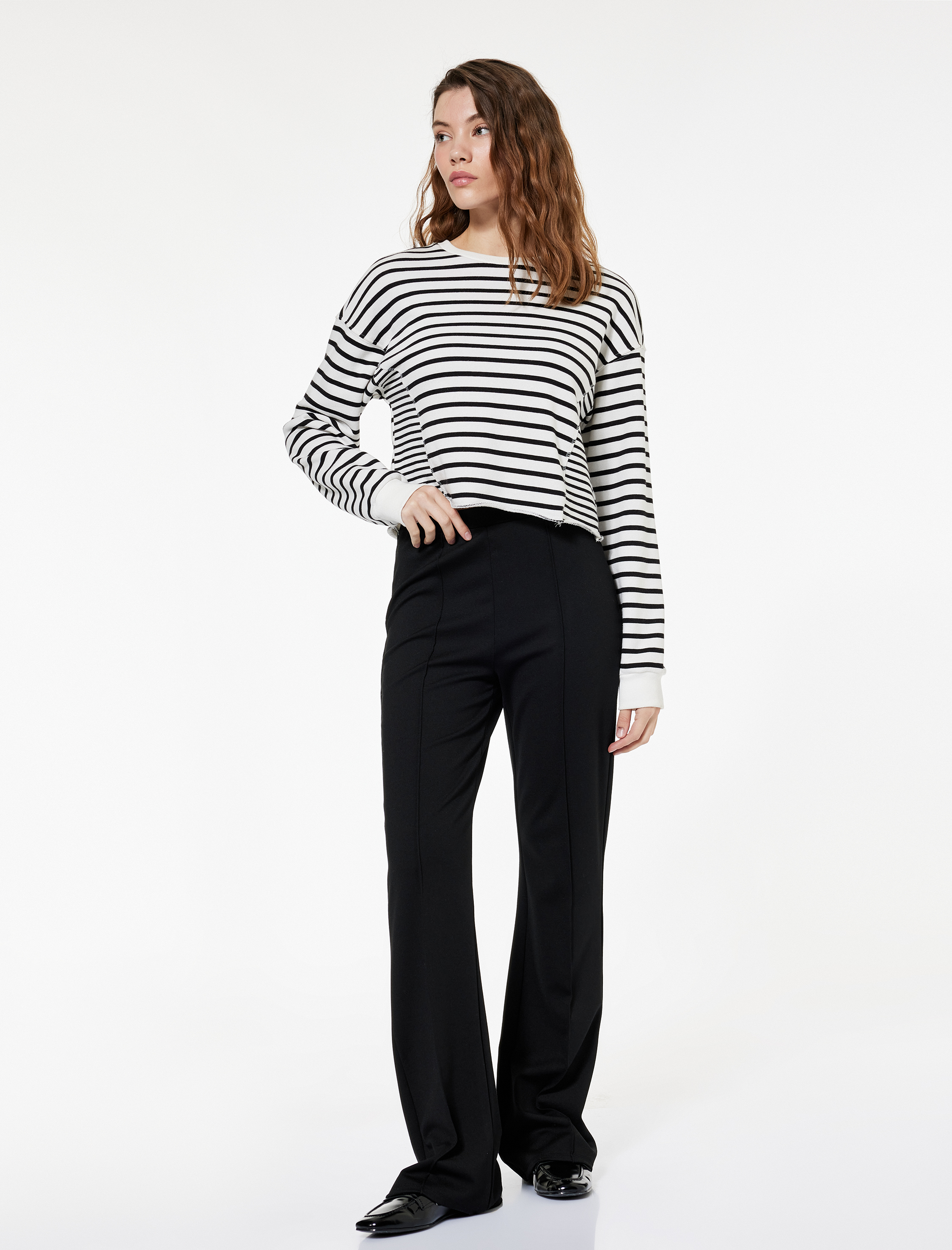   Slim Fit Nervür Detaylı Geniş İspanyol Paça Pantolon