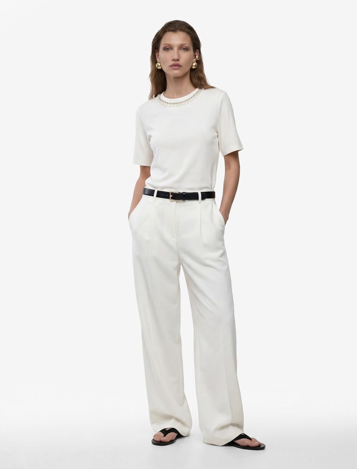  Regular Fit Kısa Kollu İnci Detaylı Bisiklet Yaka Viskon Tişört