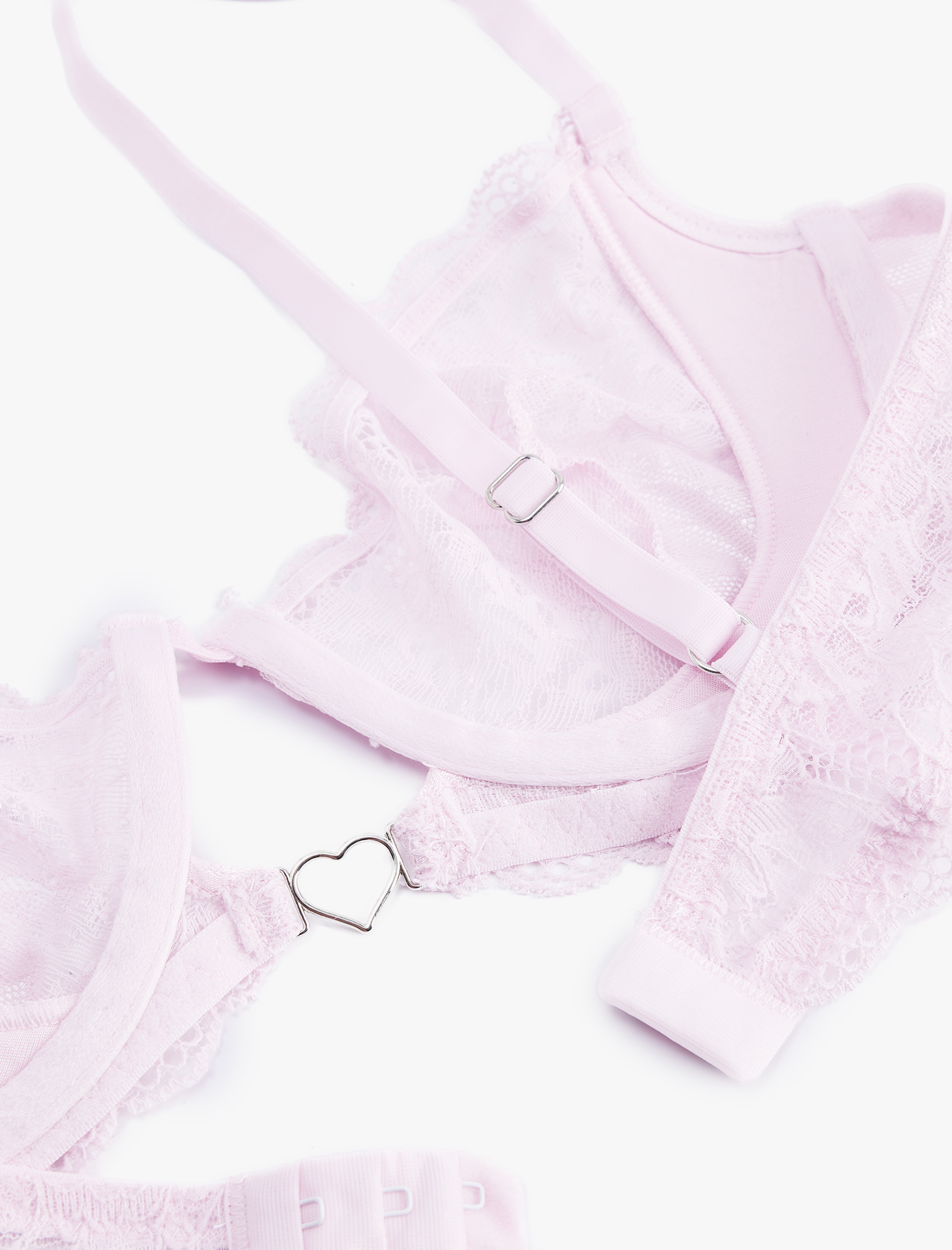   Kalp Toka Detaylı Rahat Kalıp Dantelli Dolgusuz Balenli Tül Sütyen