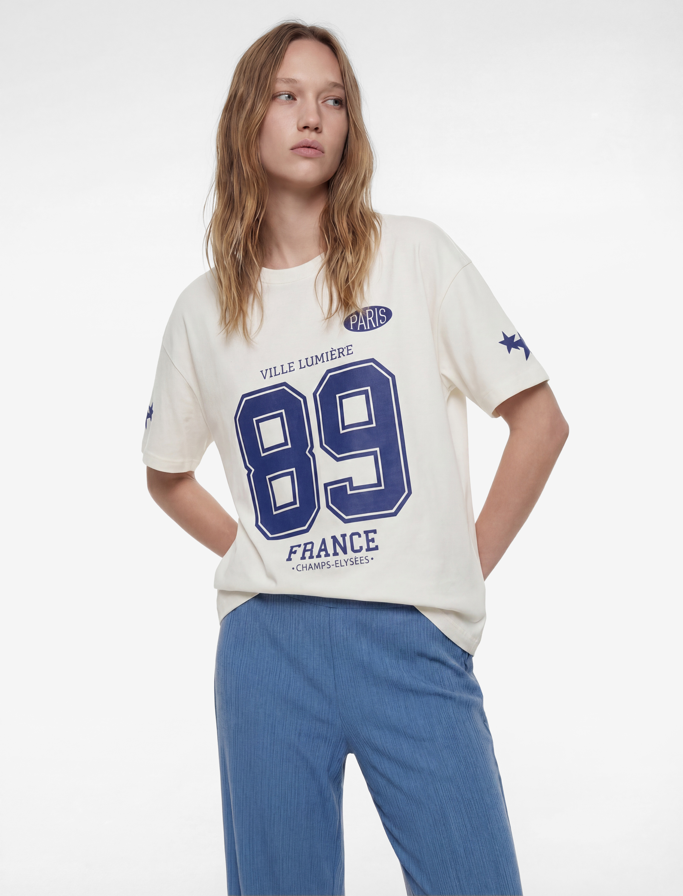 Rahat Kalıp Kısa Kollu Bisiklet Yaka Baskılı Pamuklu Tişört - Görsel 2