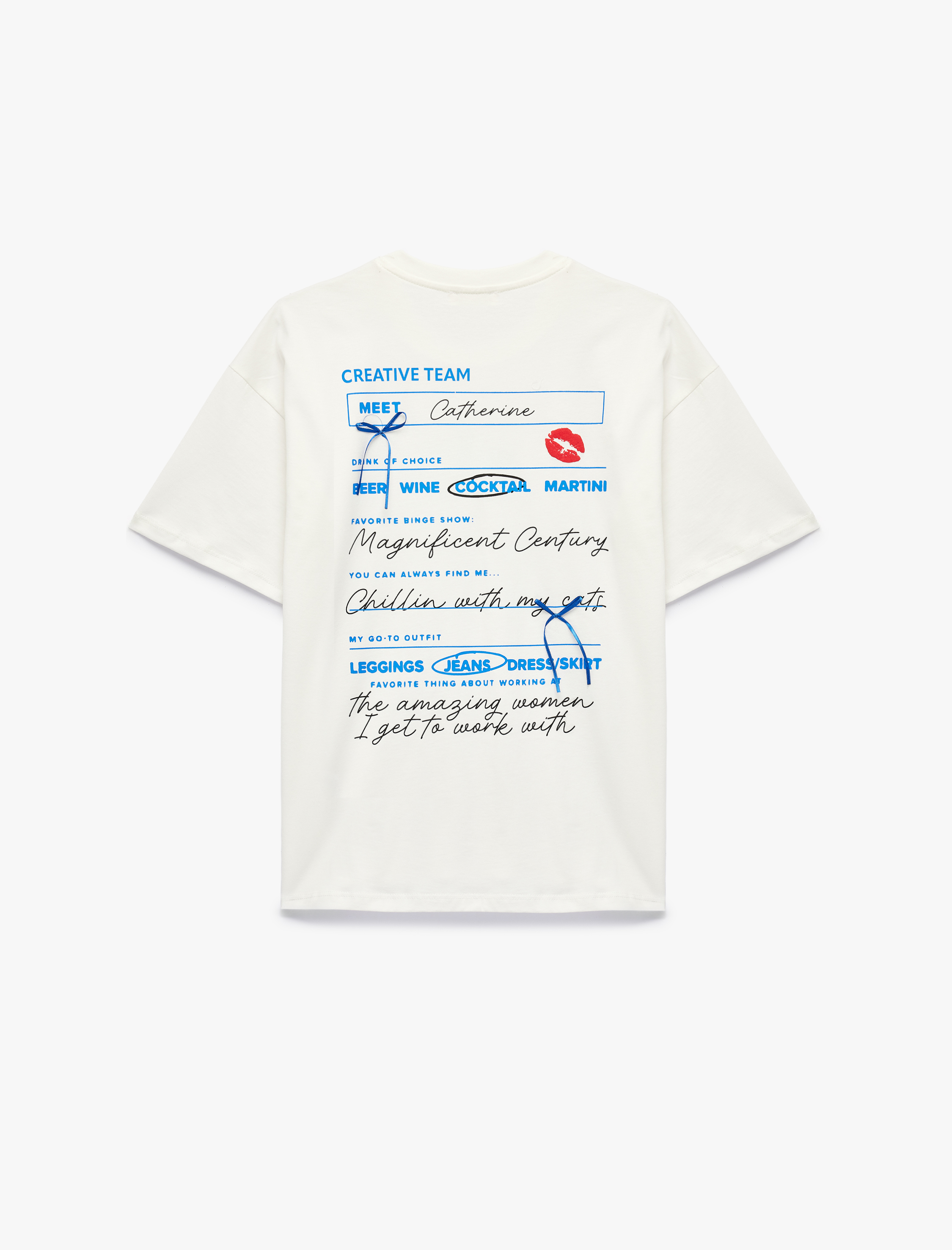 Rahat Kalıp Kısa Kollu Bisiklet Yaka Pamuklu Arkası Baskılı Fiyonklu Tişört - Görsel 4