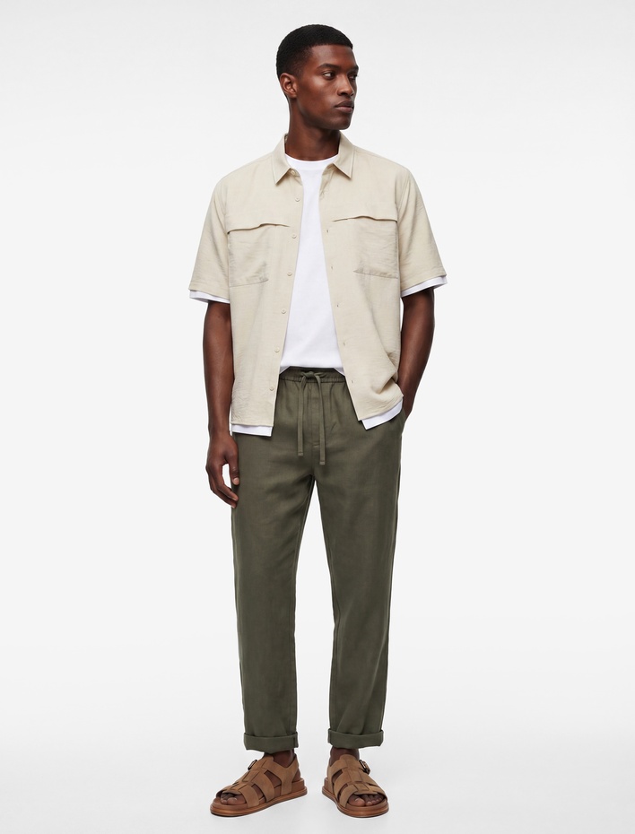  Kısa Kollu Klasik Yaka Viskon Karışımlı Cepli Oversize Gömlek