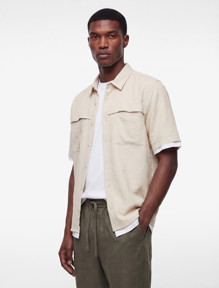  Kısa Kollu Klasik Yaka Viskon Karışımlı Cepli Oversize Gömlek