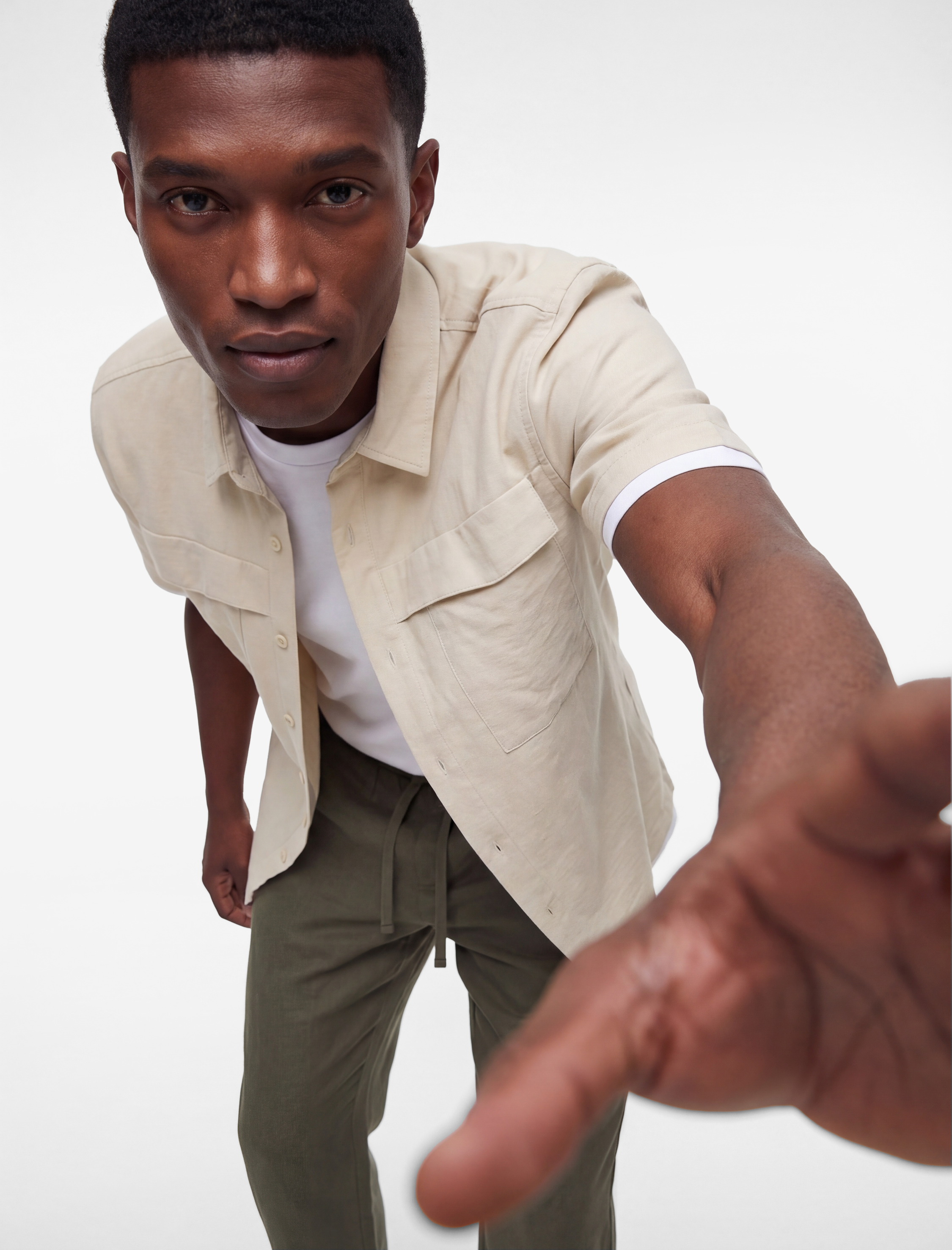   Kısa Kollu Klasik Yaka Viskon Karışımlı Cepli Oversize Gömlek