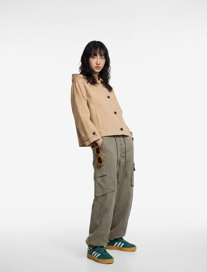  Düğmeli Cep Detaylı Uzun Kollu Kapüşonlu Gabardin Mevsimlik Ceket