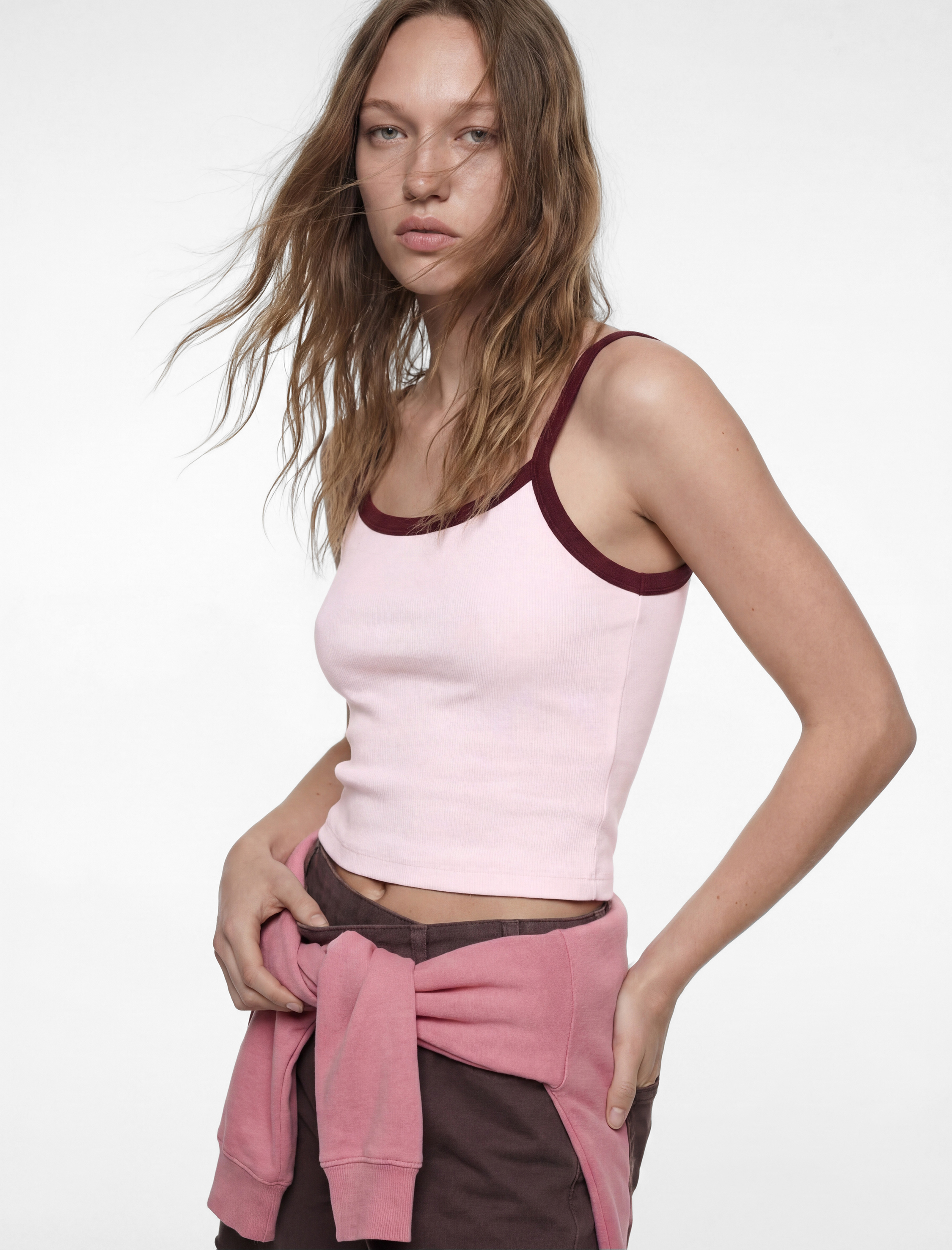   Slim Fit İp Askılı Biyeli Kolsuz Bluz