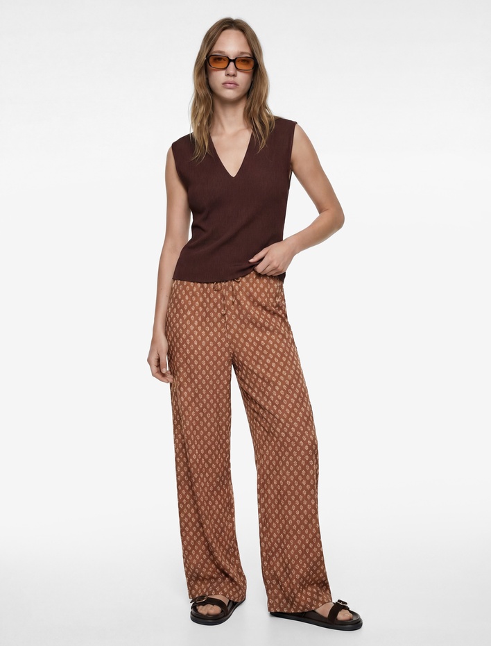  Dokulu Kolsuz Slim Fit V Yaka Bluz