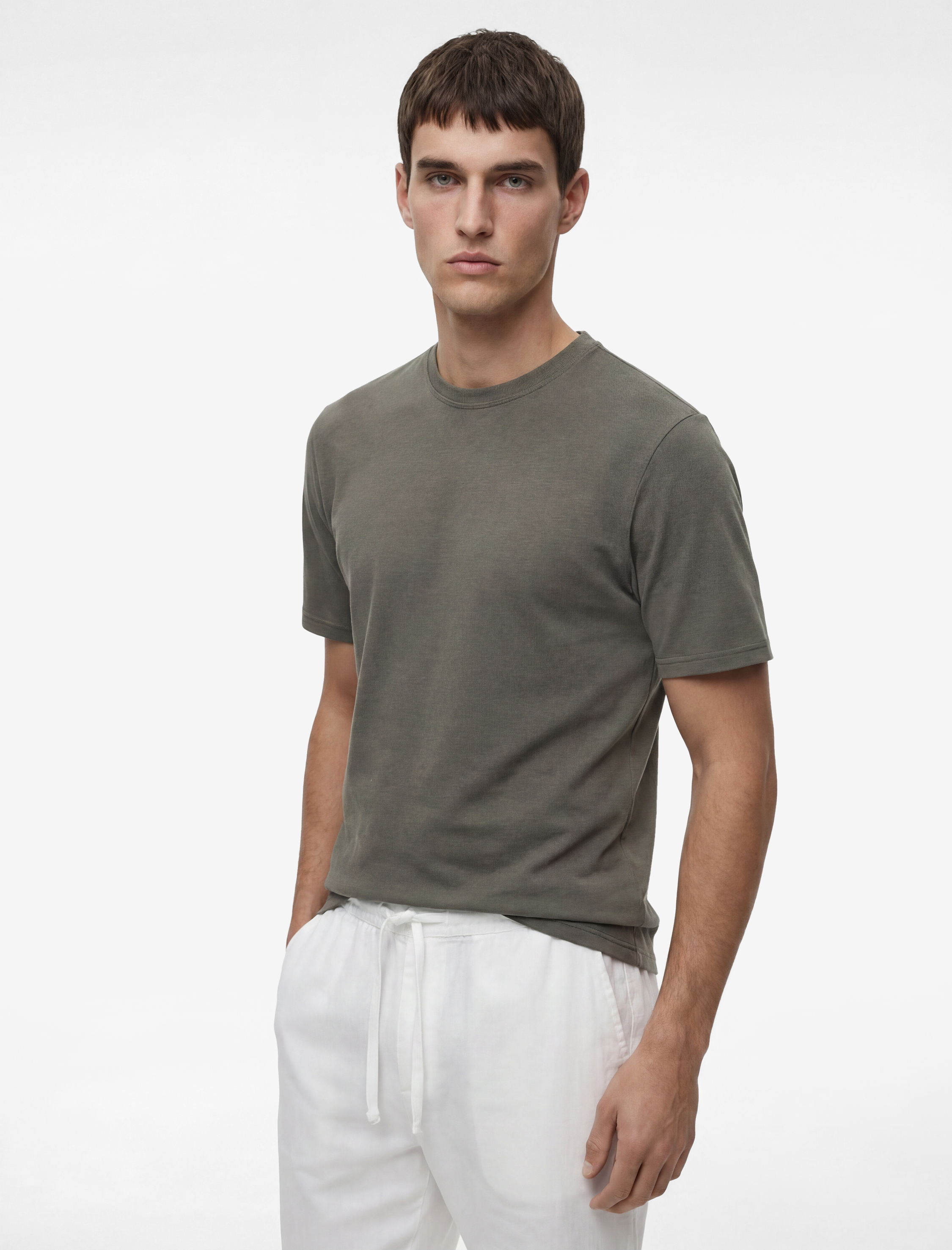   Regular Fit Bisiklet Yaka Viskon Karışımlı Kısa Kollu Basic Tişört