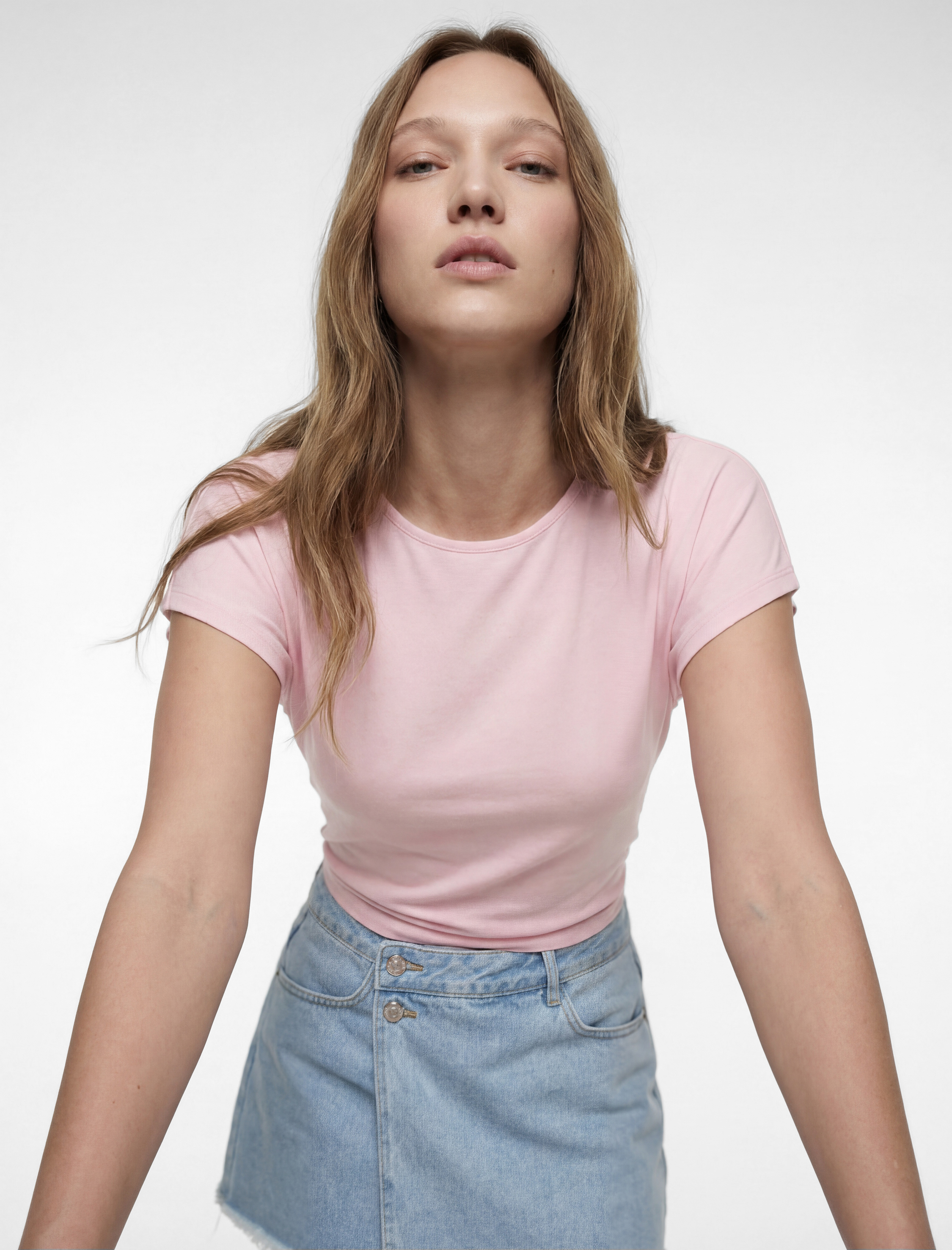   Regular Fit Omzu Açık Kısa Kollu Viskon Tişört