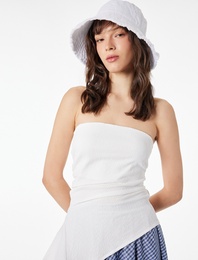 Asimetrik Kesim Slim Fit Kolsuz Straplez Yaka Büstiyer