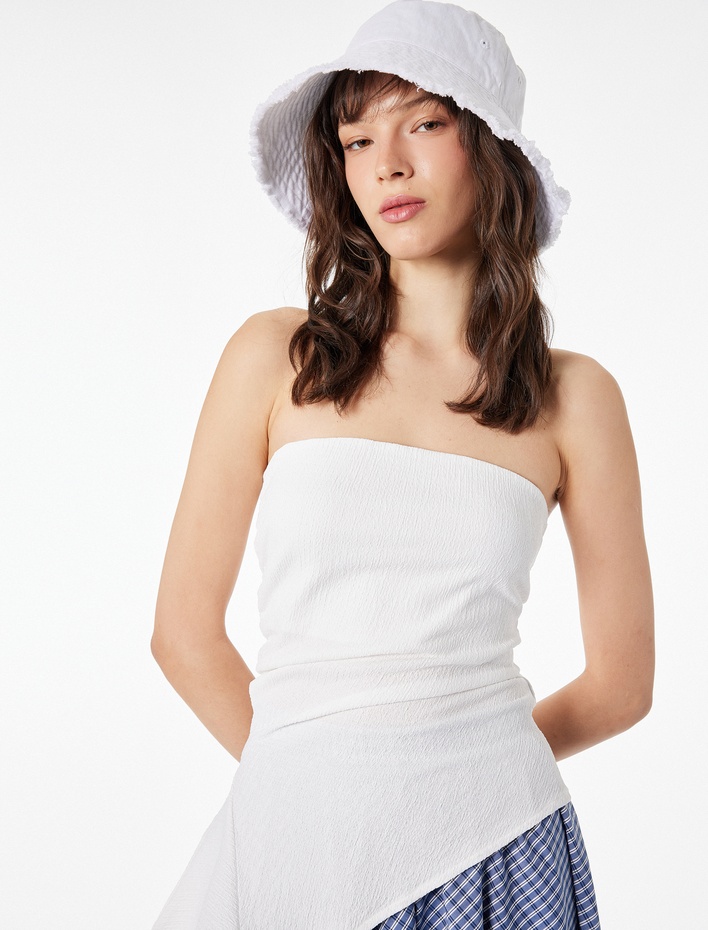  Asimetrik Kesim Slim Fit Kolsuz Straplez Yaka Büstiyer