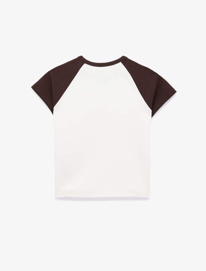  Pamuklu Slim Fit Kısa Reglan Kollu Tavşan Baskılı Tişört