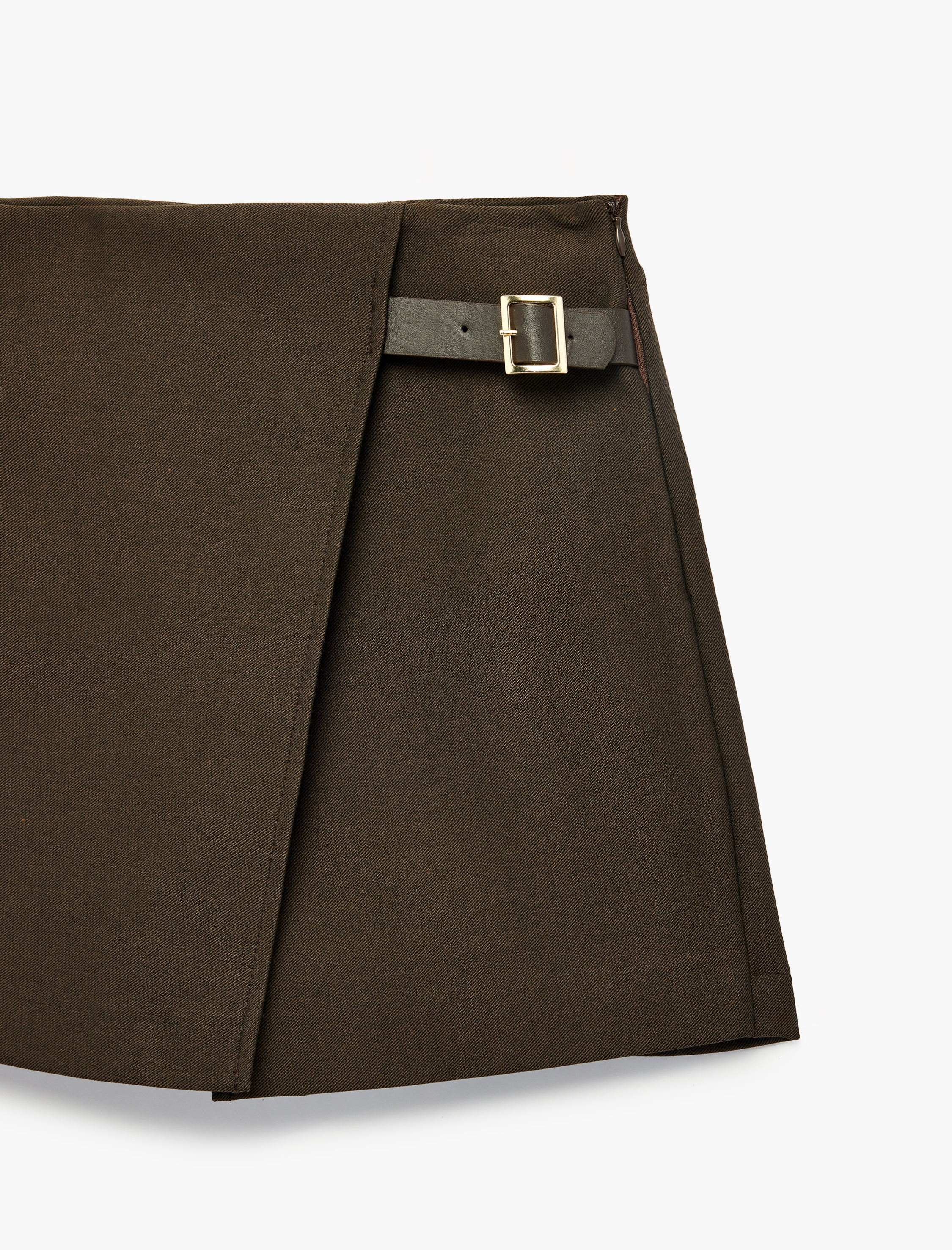   Normal Bel Kemer Detaylı Regular Fit Mini Şort Etek