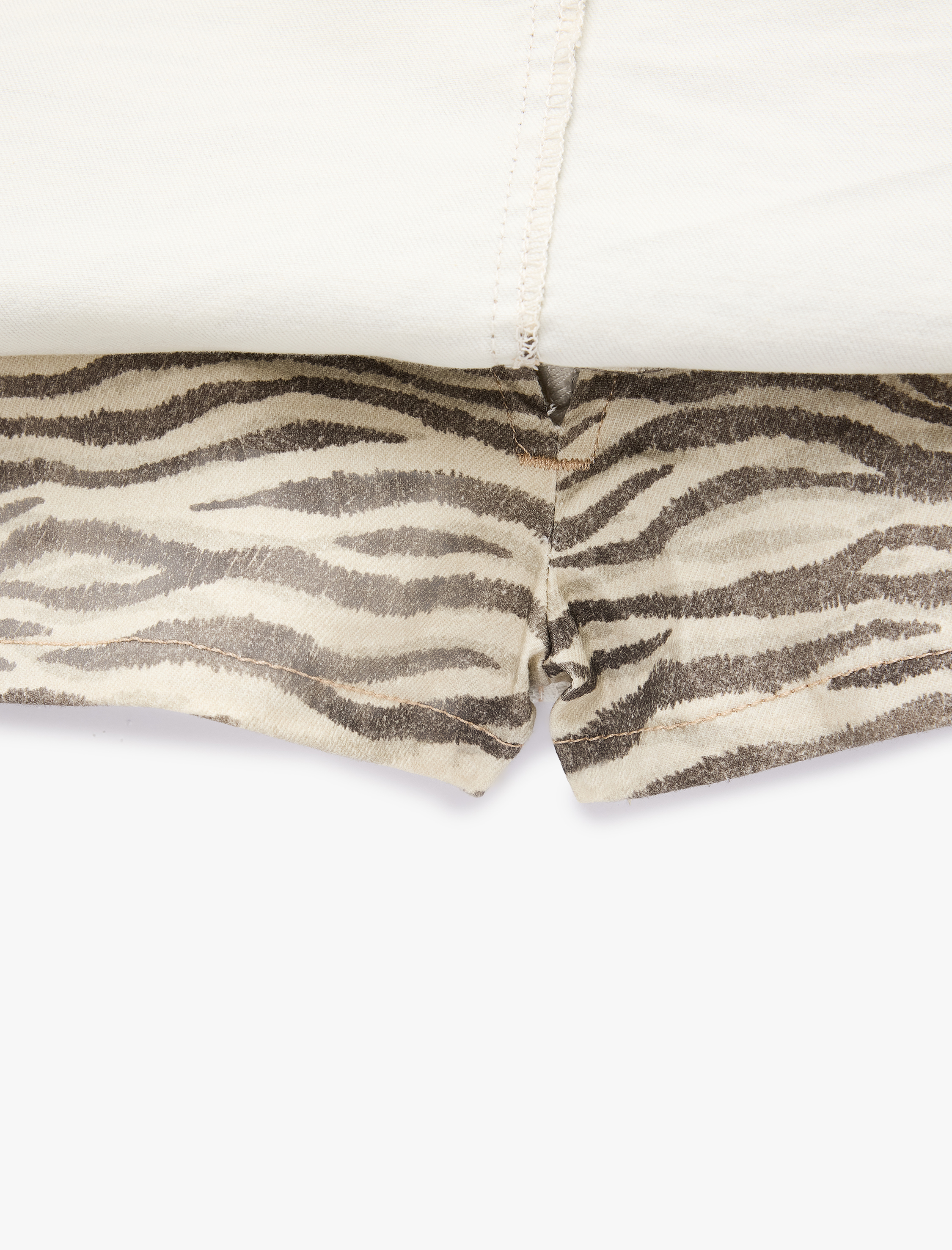   Leopar Desenli Düğmeli Cepli Mini Etek