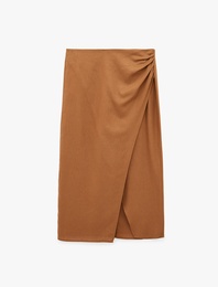 Drapeli Asimetrik Yırtmaç Detaylı Kruvaze Kalem Midi Keten Etek