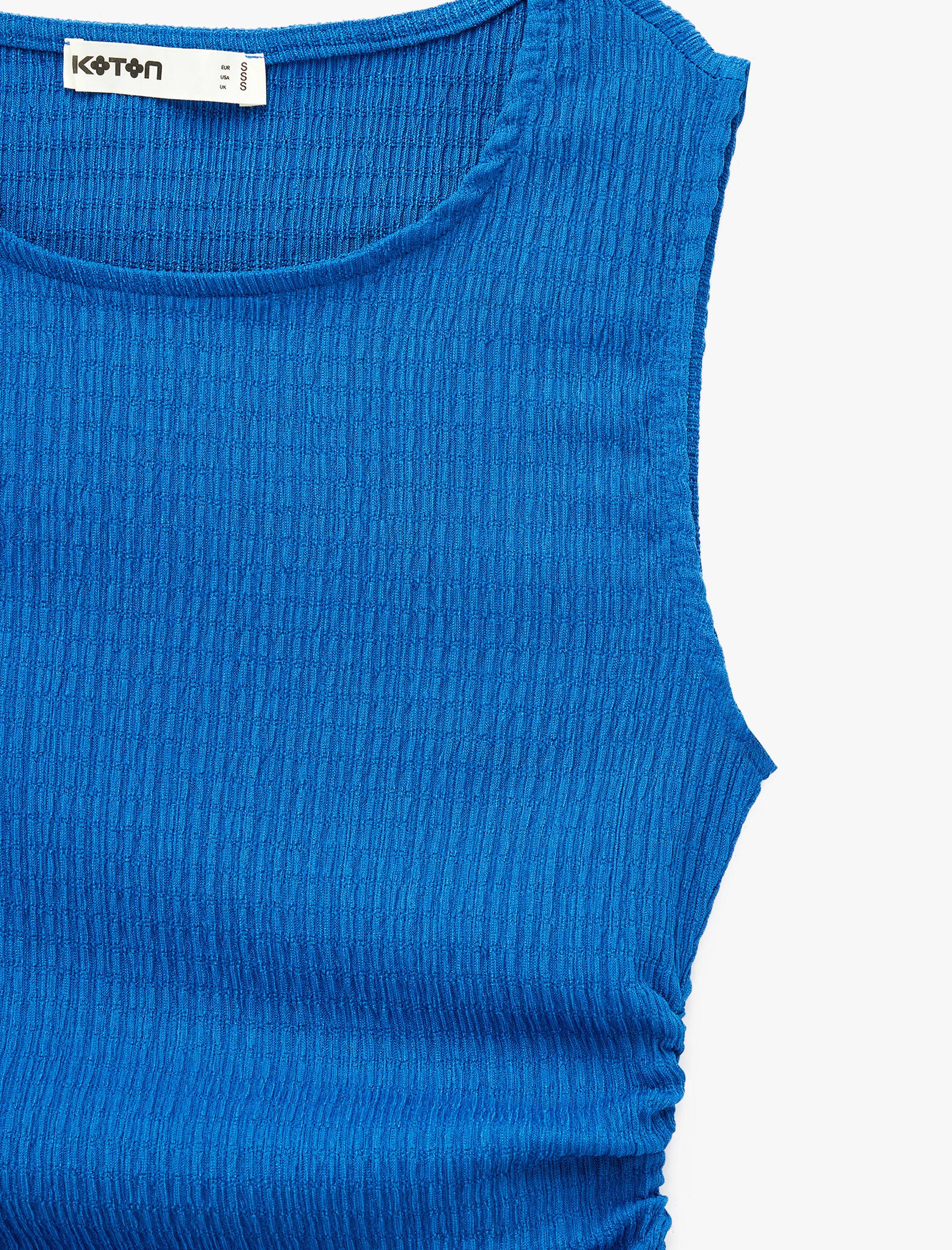   Bürümcük Kumaş Dokulu Slim Fit Kolsuz Bisiklet Yaka Bluz