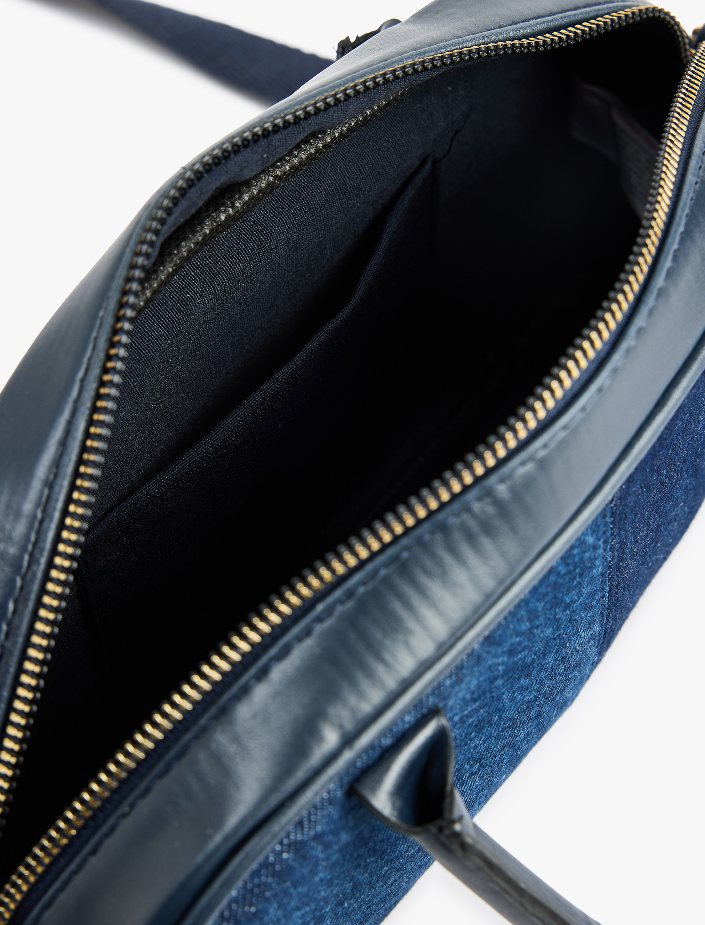  Kadın Fermuarlı Suni Deri Detaylı Saplı Denim El Çantası