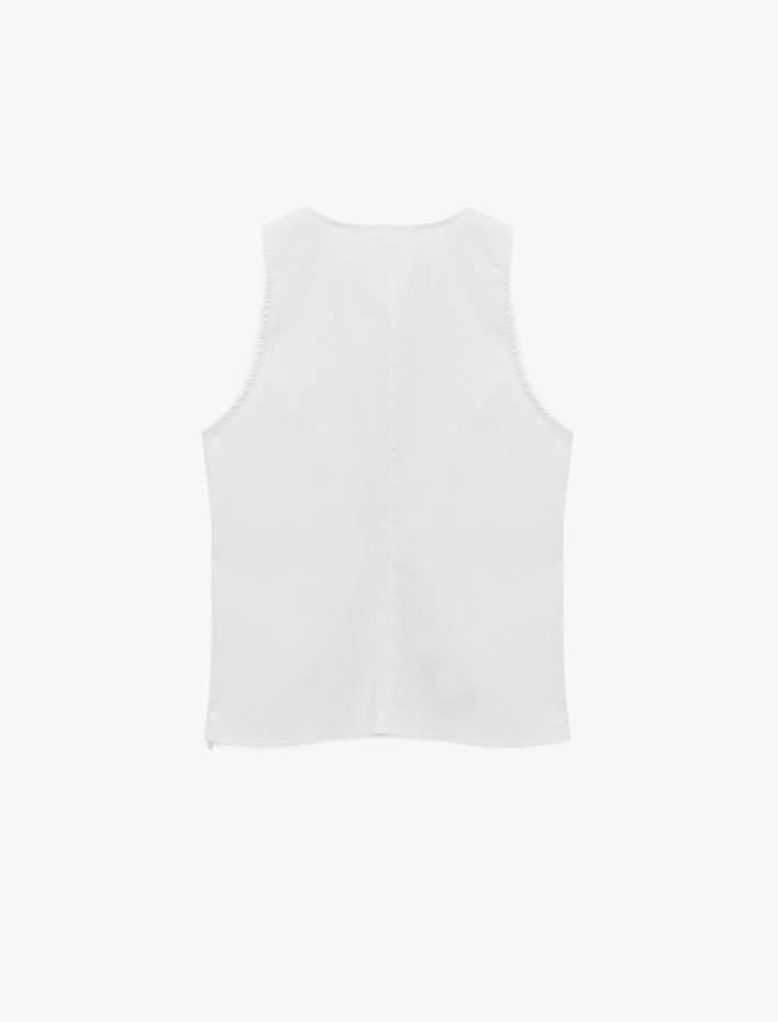  Pamuklu Slim Fit Yırtmaçlı V Yaka Kolsuz Drapeli Bluz