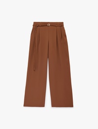 Pile Detaylı Cepli Kemerli Geniş Paça Saten Pantolon