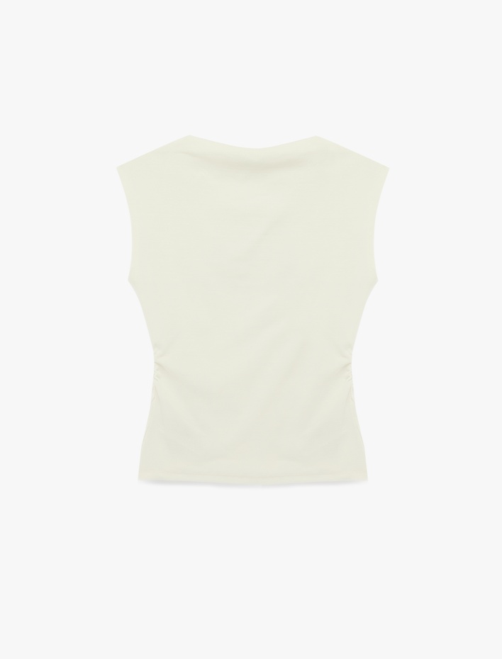  Taş Detaylı Pamuklu Dik Yaka Kısa Kollu Tişört