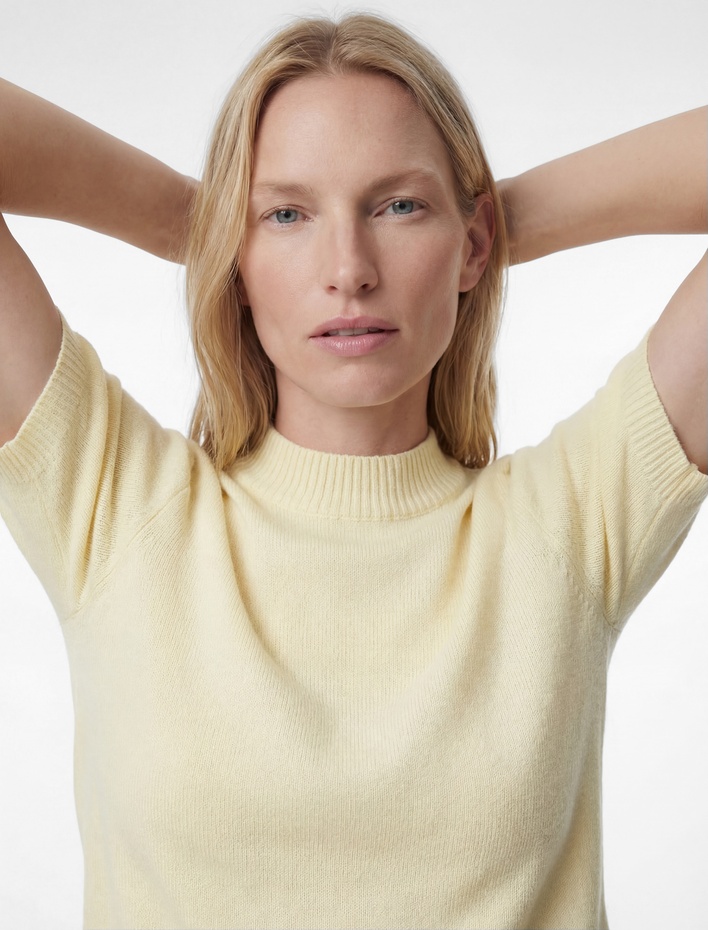  Regular Fit Kısa Kollu Dik Yaka Triko Kazak