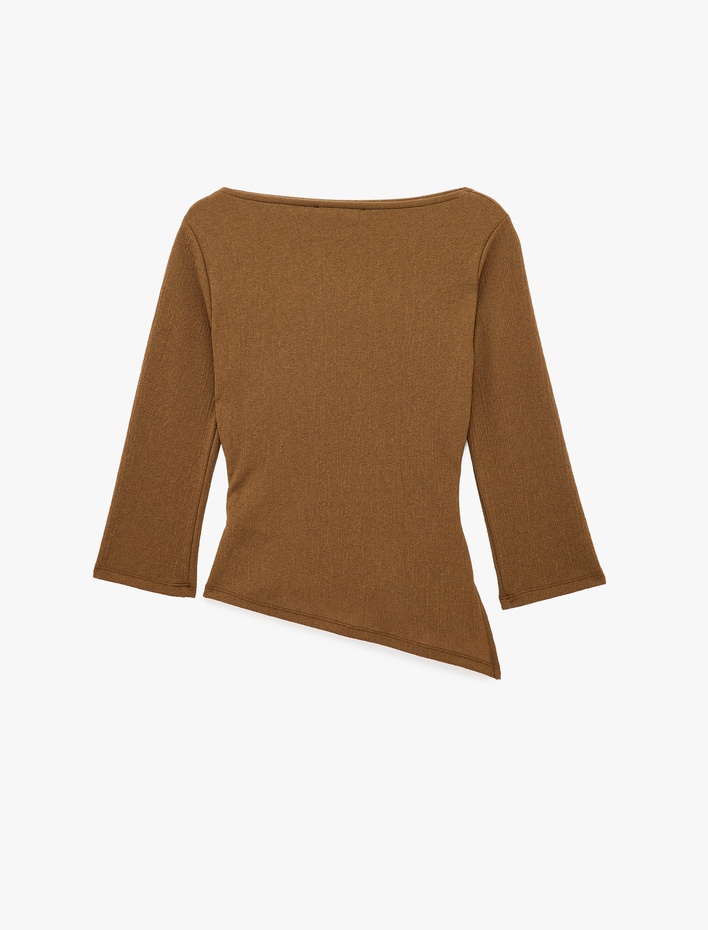  Krep Kumaş Slim Fit Drape Detaylı Asimetrik Kesim Yuvarlak Kayık Yaka Tişört
