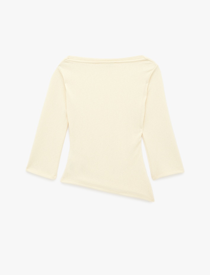  Krep Kumaş Slim Fit Drape Detaylı Asimetrik Kesim Yuvarlak Kayık Yaka Tişört